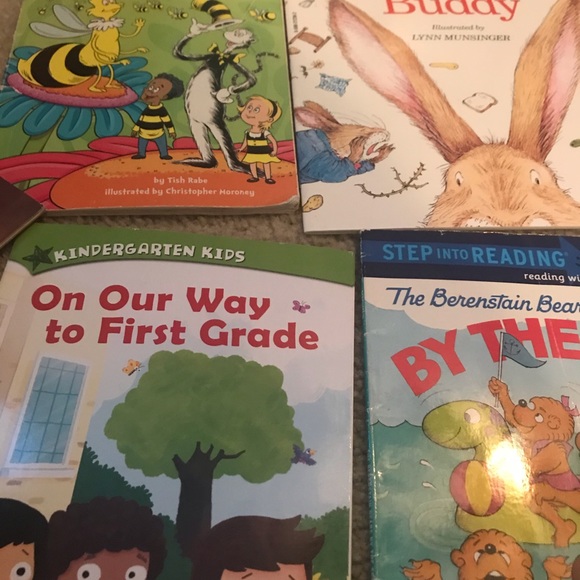 Books - Picture 3 of 3